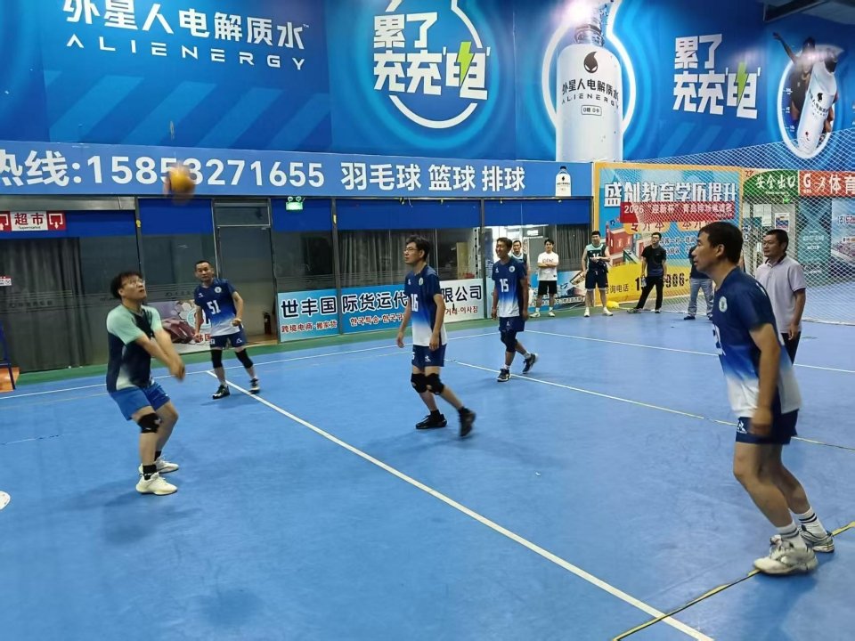 凭借过硬实力与拼搏精神斩获多项荣誉