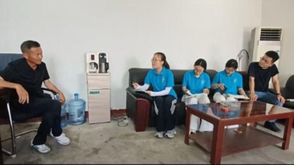 以红色精神铸魂
